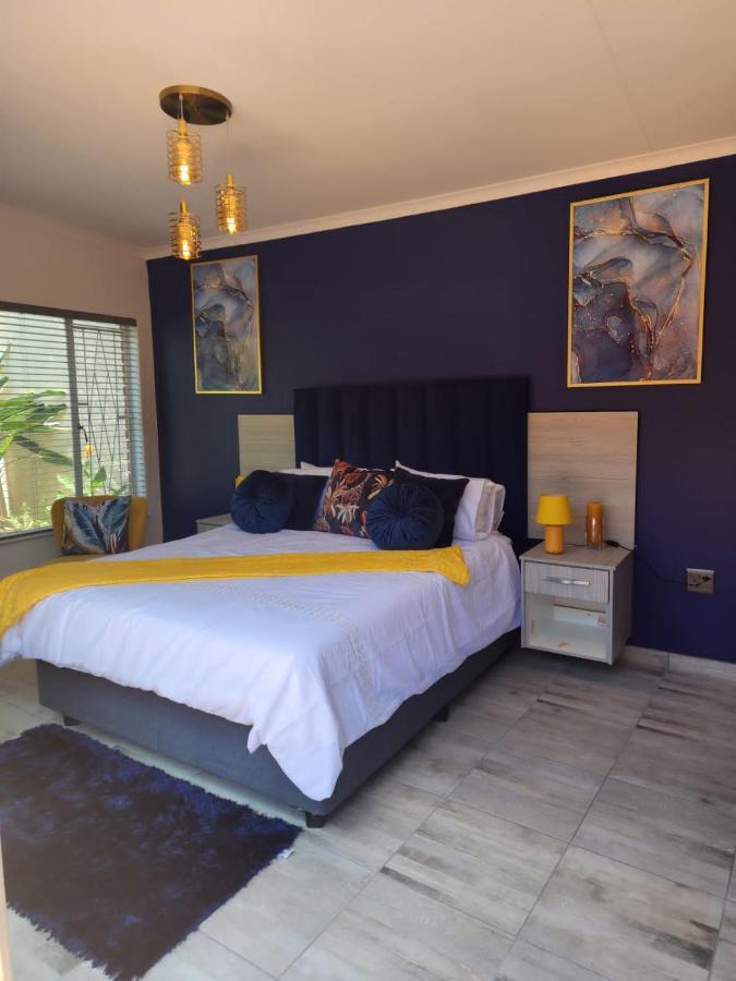 Sibella Guest House Bloemfontein Exterior foto
